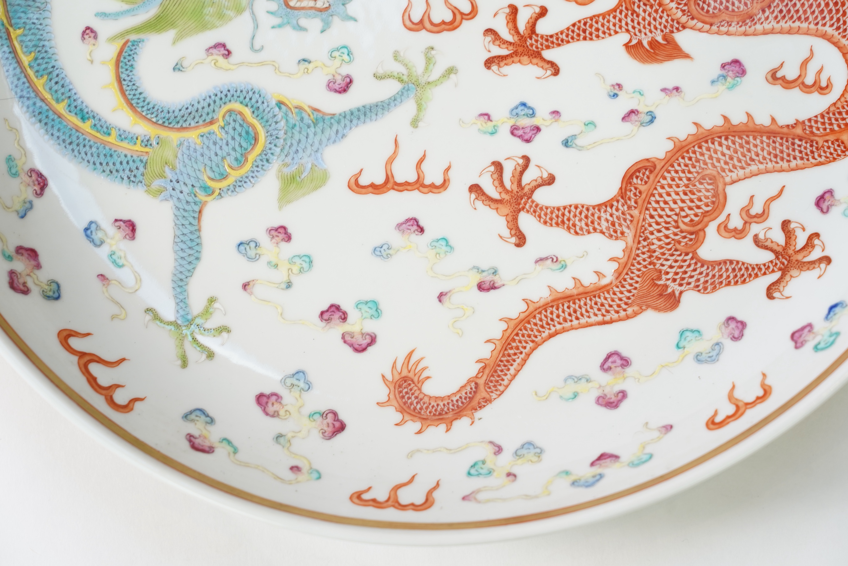 A Chinese enamelled porcelain 'dragon' dish